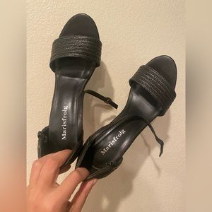 Women shoes